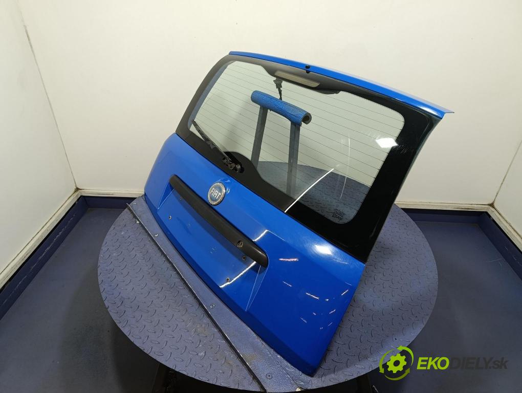 Fiat Panda 2006 zadní dveře kufra: kufr