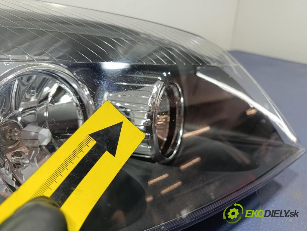 Opel Astra 2010 světlo v pravo: OP057-A301R
