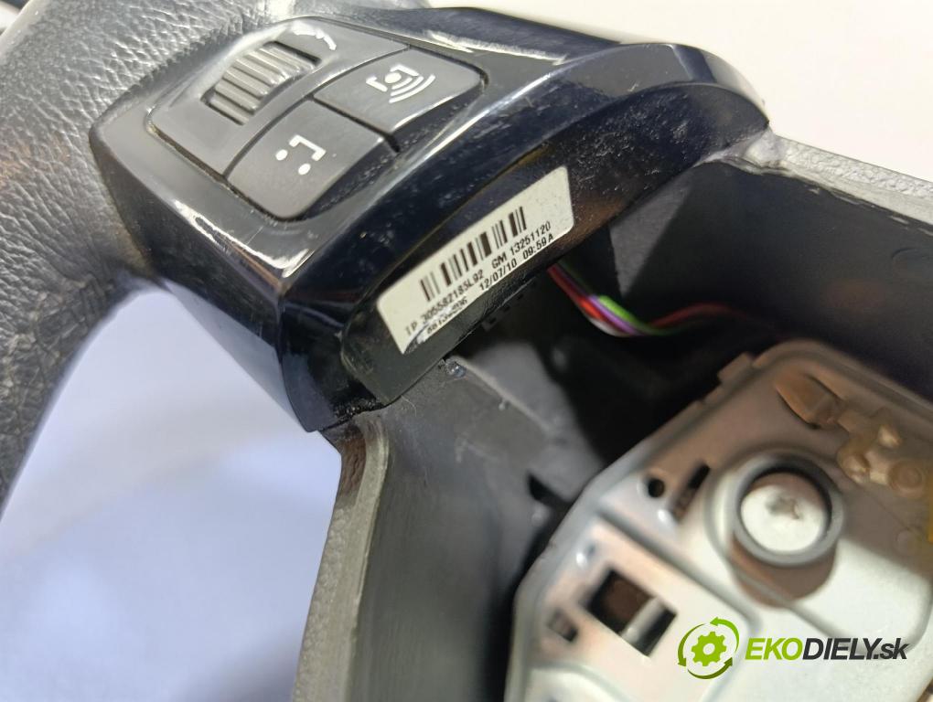 Opel Astra 2010 volant 13326397
