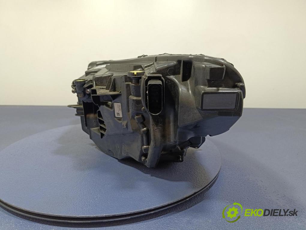 Volvo Xc40 0 světlo v pravo: 32420420