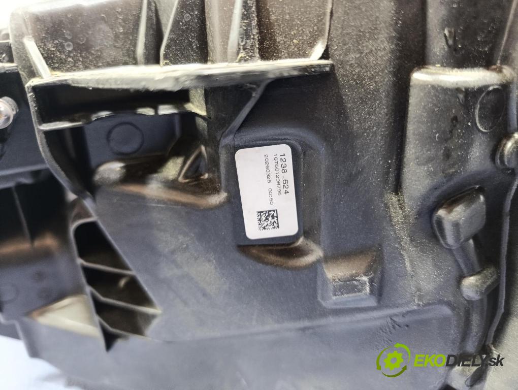 Volvo Xc40 0 světlo v pravo: 32420420