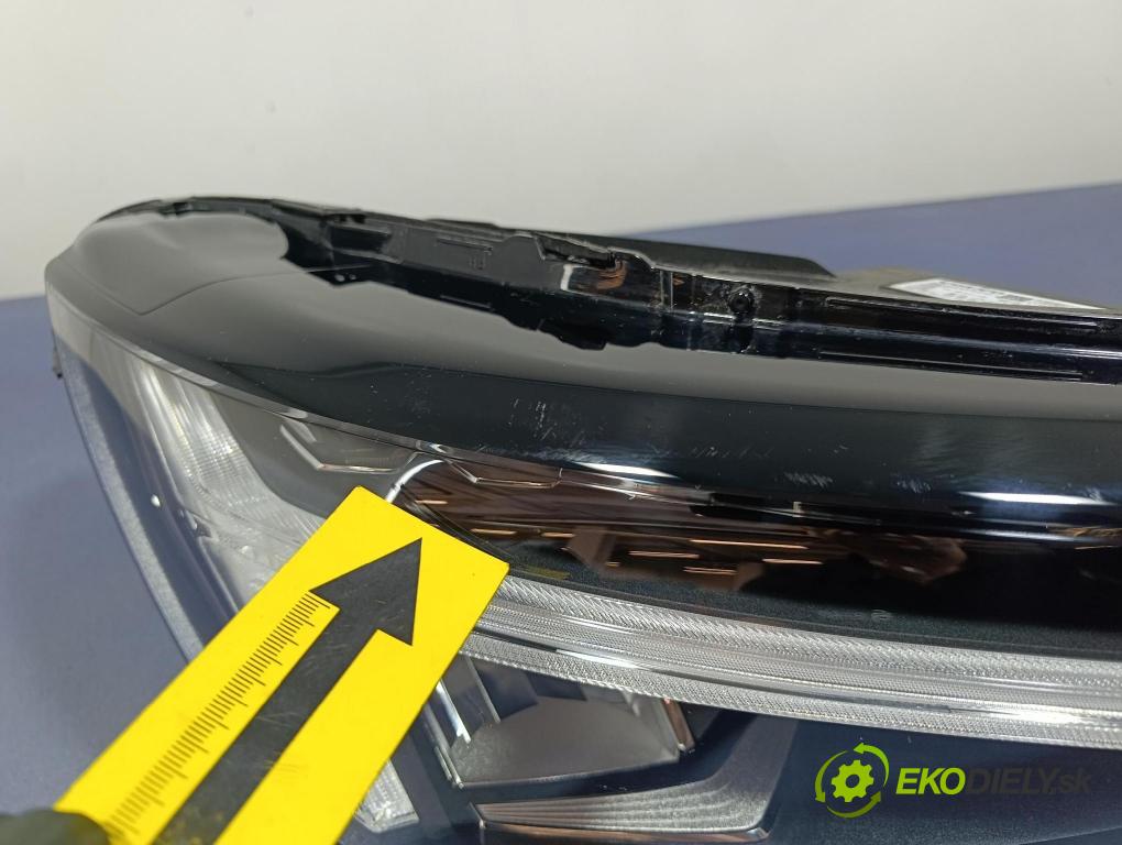 Volvo Xc40 0 světlo v pravo: 32420420