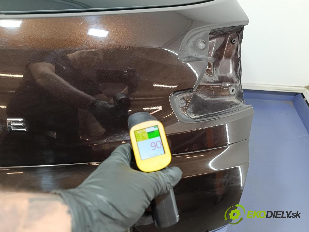 Renault Megane 2014 zadna dveře kufra: kufra: