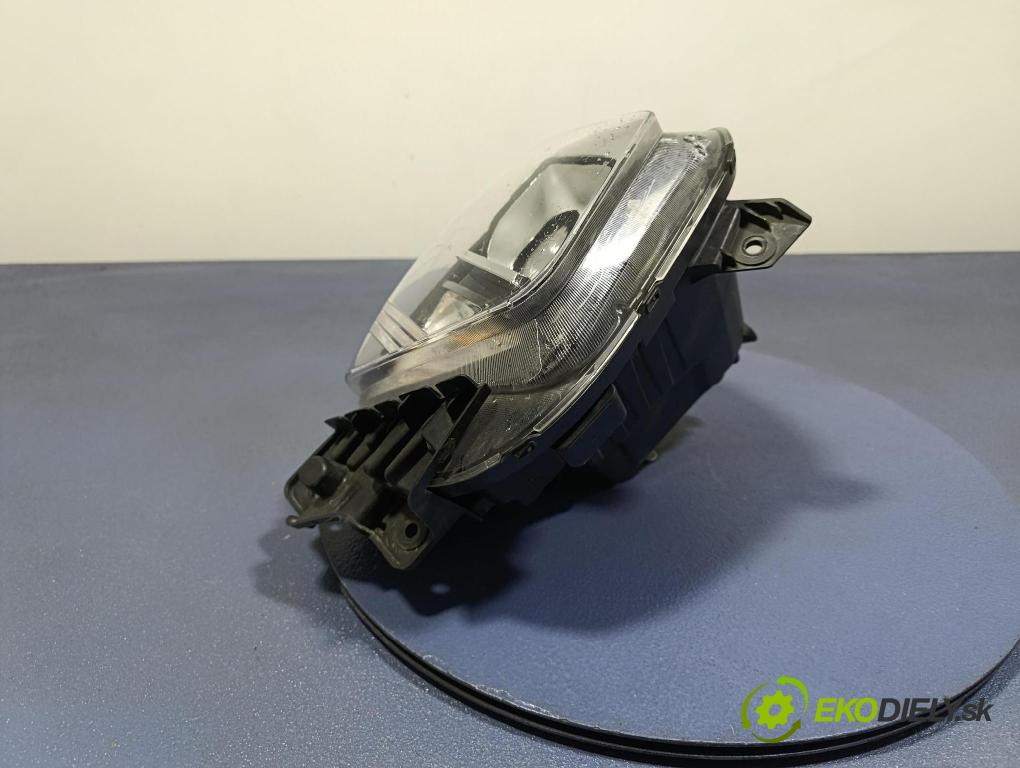 Hyundai Tucson 0 světlo v pravo: 792112020