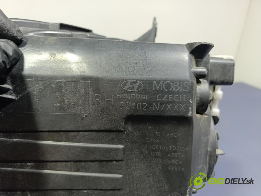 Hyundai Tucson 0 světlo v pravo: 792112020