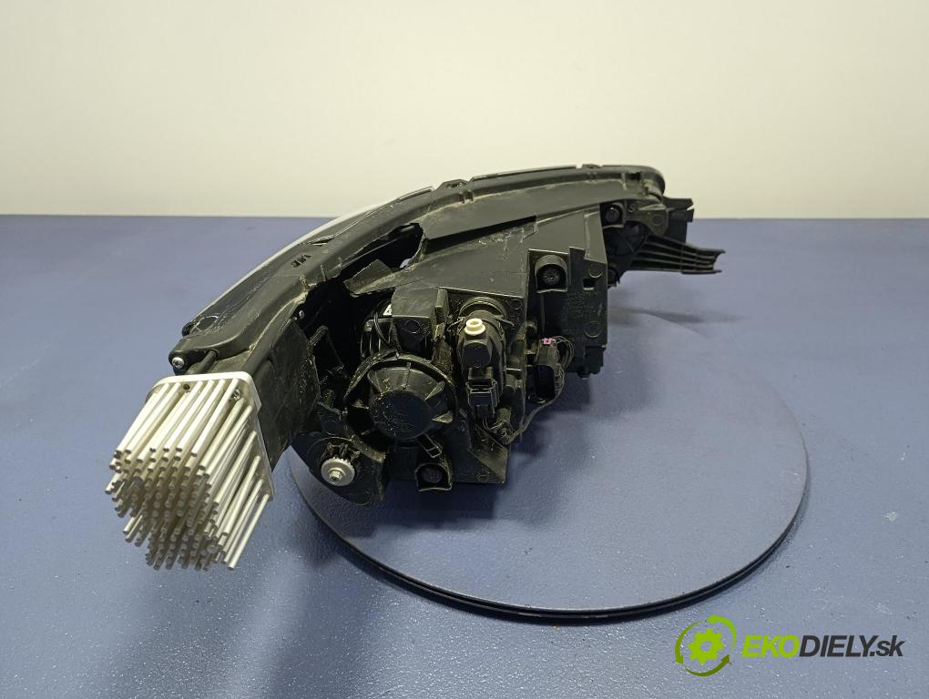 Mg Zs 0 světlo Levý: 10550753
