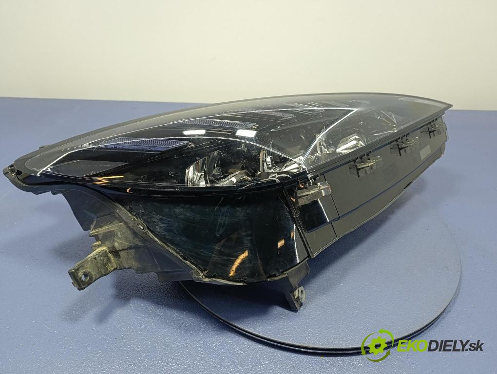 Mg Mg4 0 světlo v pravo: 11622344