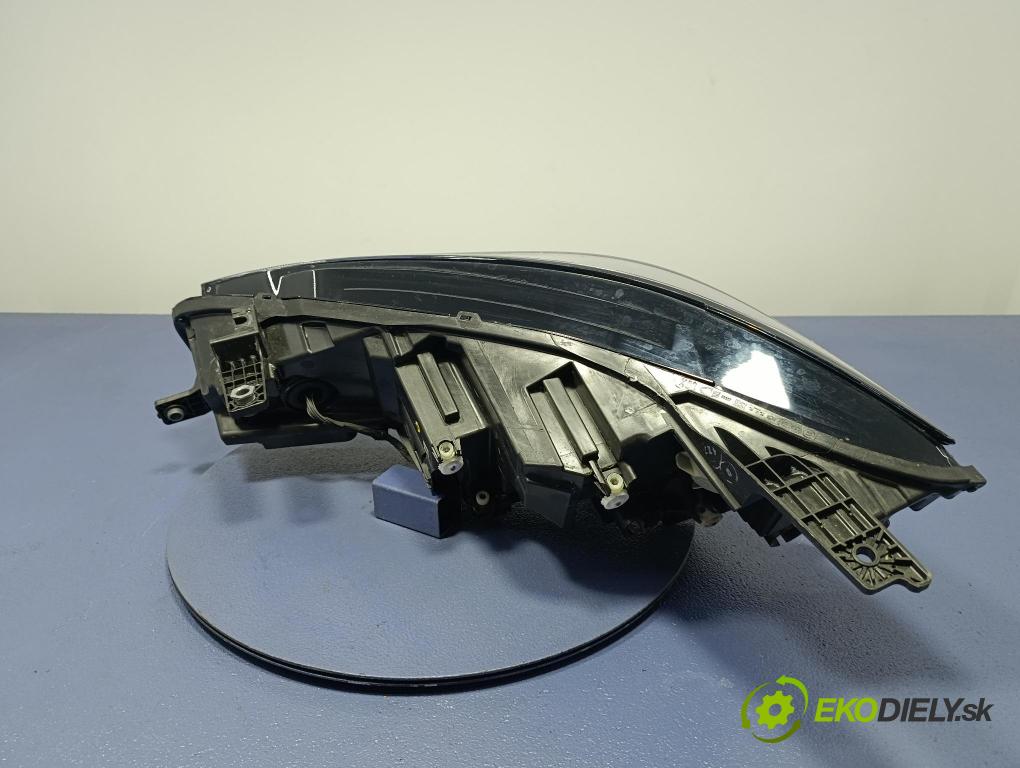 Mg Mg4 0 světlo v pravo: 11622344