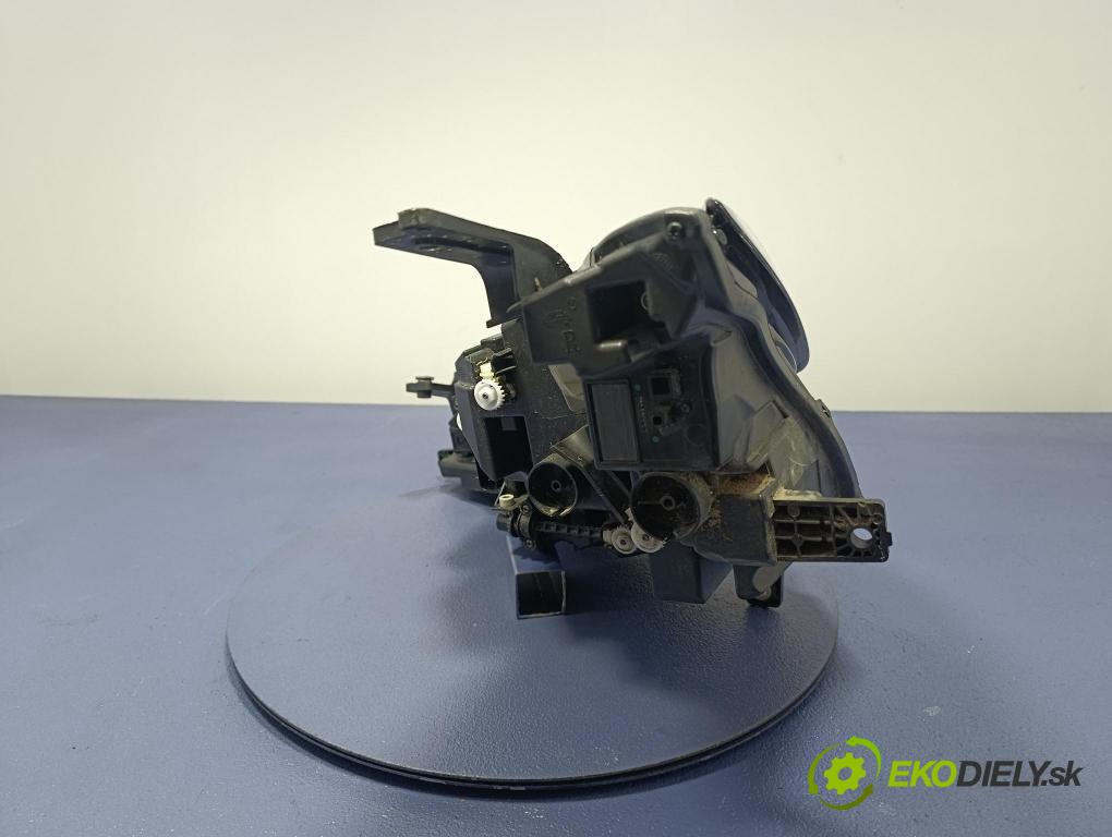 Mg Mg4 0 světlo v pravo: 11622344