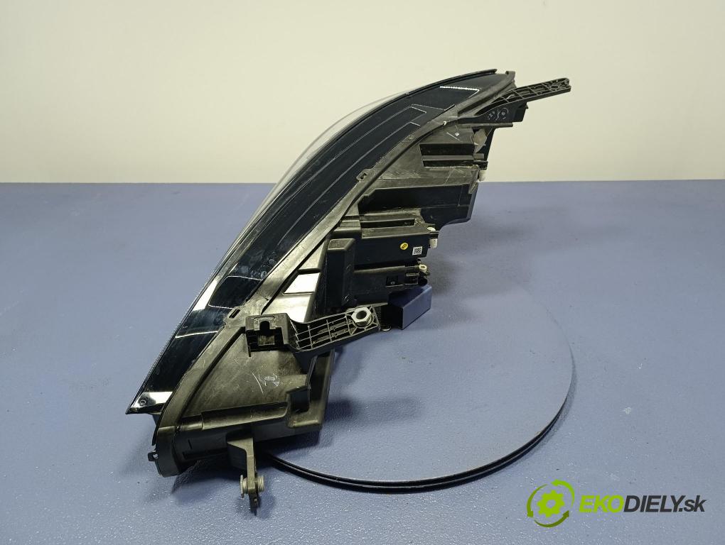Mg Mg4 0 světlo v pravo: 11622344