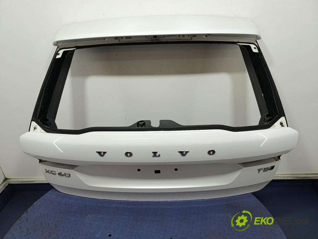 Volvo XC60 0 zadní dveře kufra: kufr