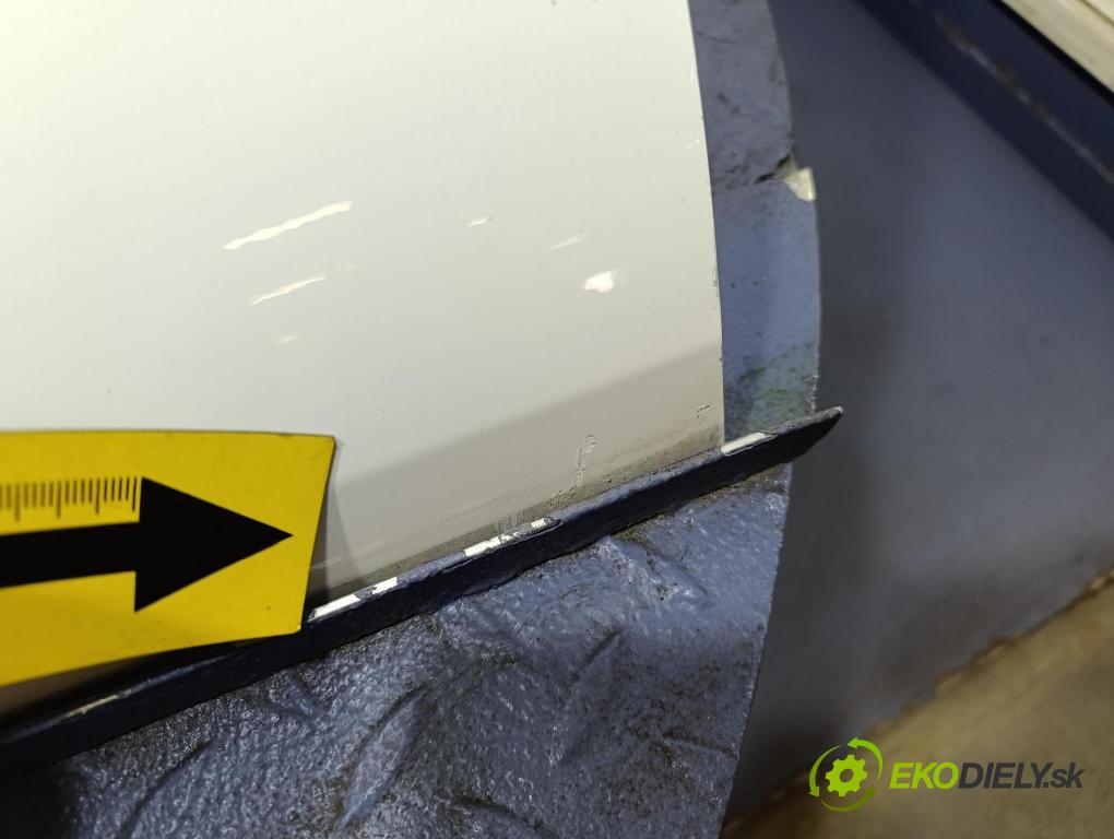 Citroen C4 2013 dveře před Vlevo, odjet: