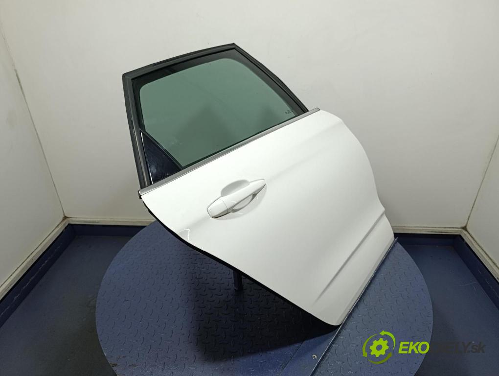Citroen C4 2013 dveře Zad: prave