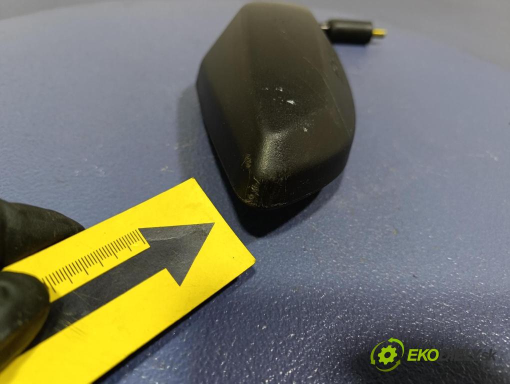 Kymco Agility 2025 zpětné zrcátko prave