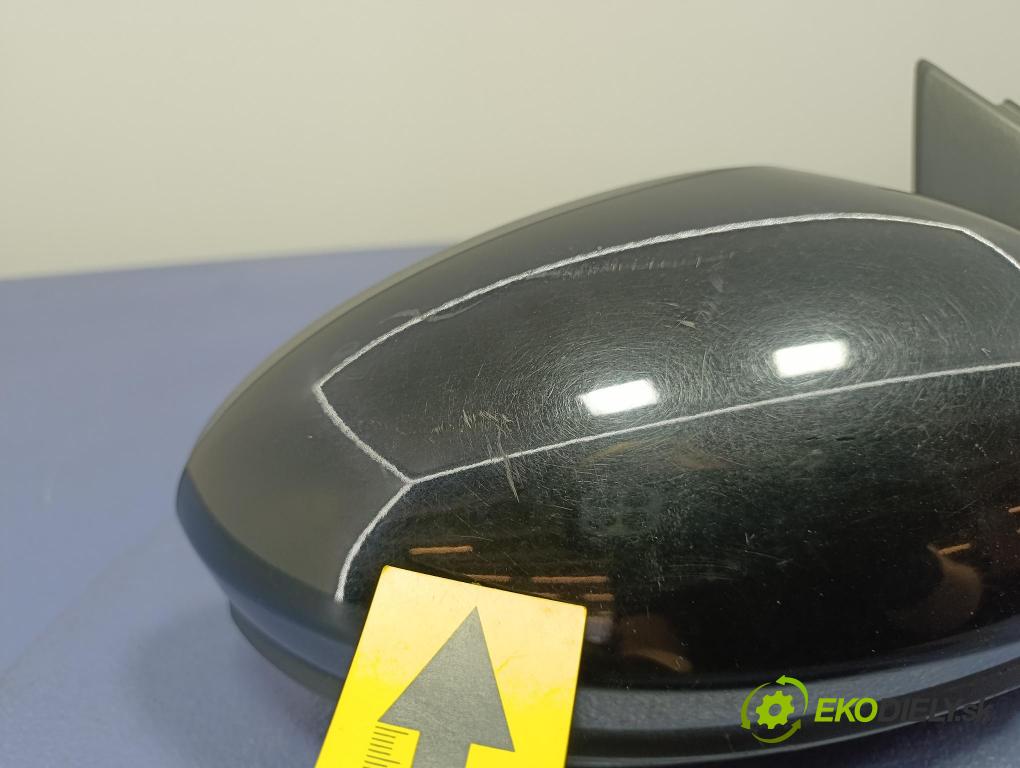 Renault Megane 2016 zpětné zrcátko prave