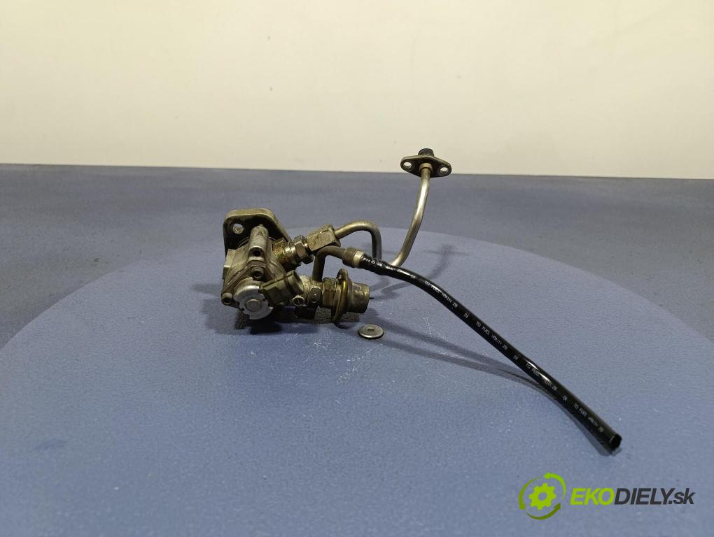 Toyota Avensis 2003 čerpadlo Injekce: 23100-28030