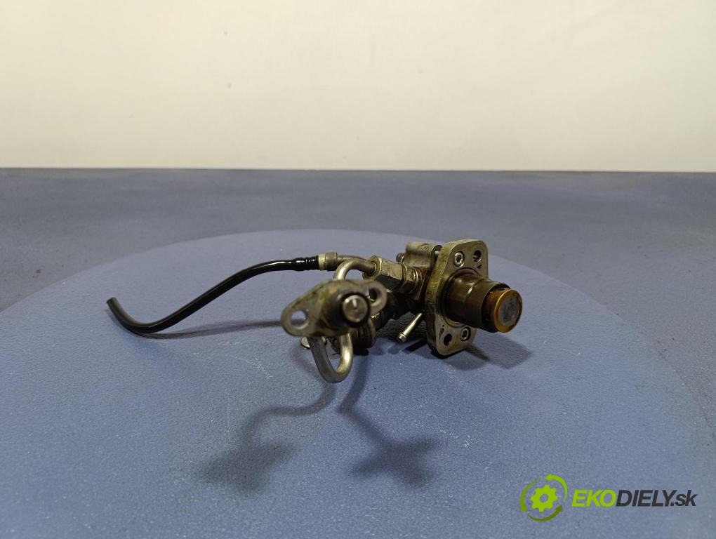 Toyota Avensis 2003 čerpadlo Injekce: 23100-28030