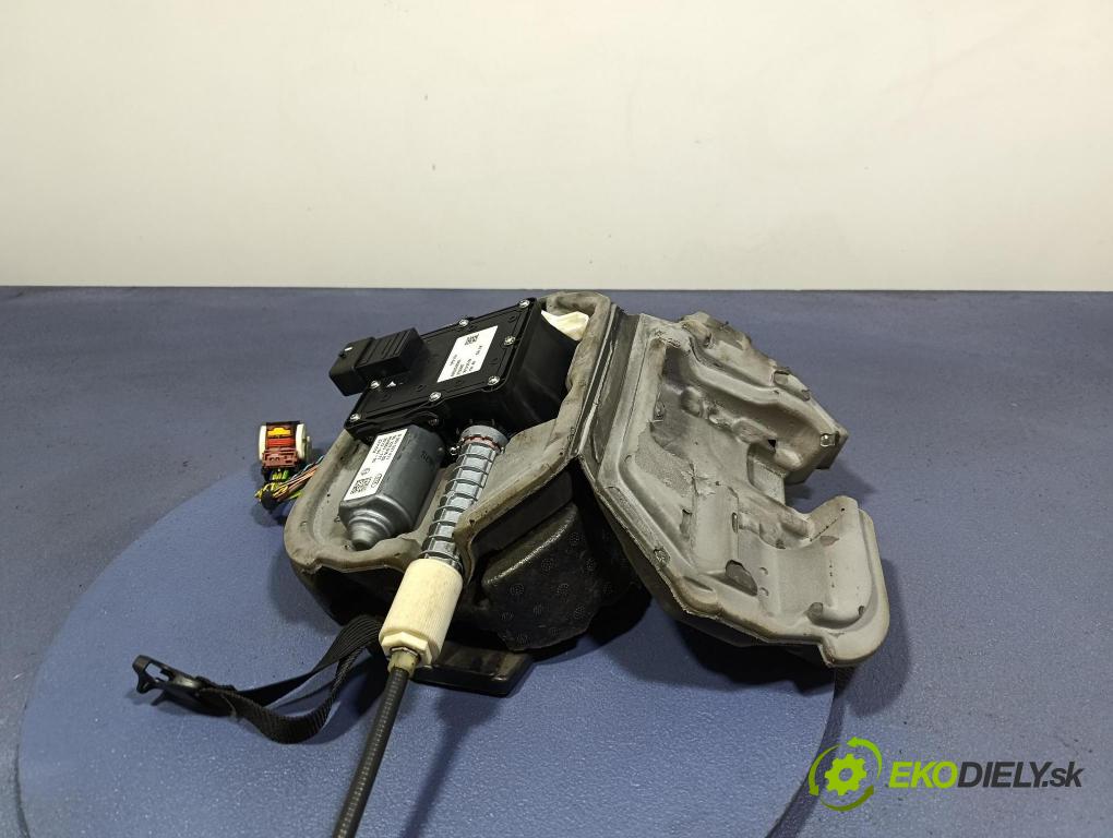 Citroen C4 2013 kulisa Brzda: Manuál 9672984680