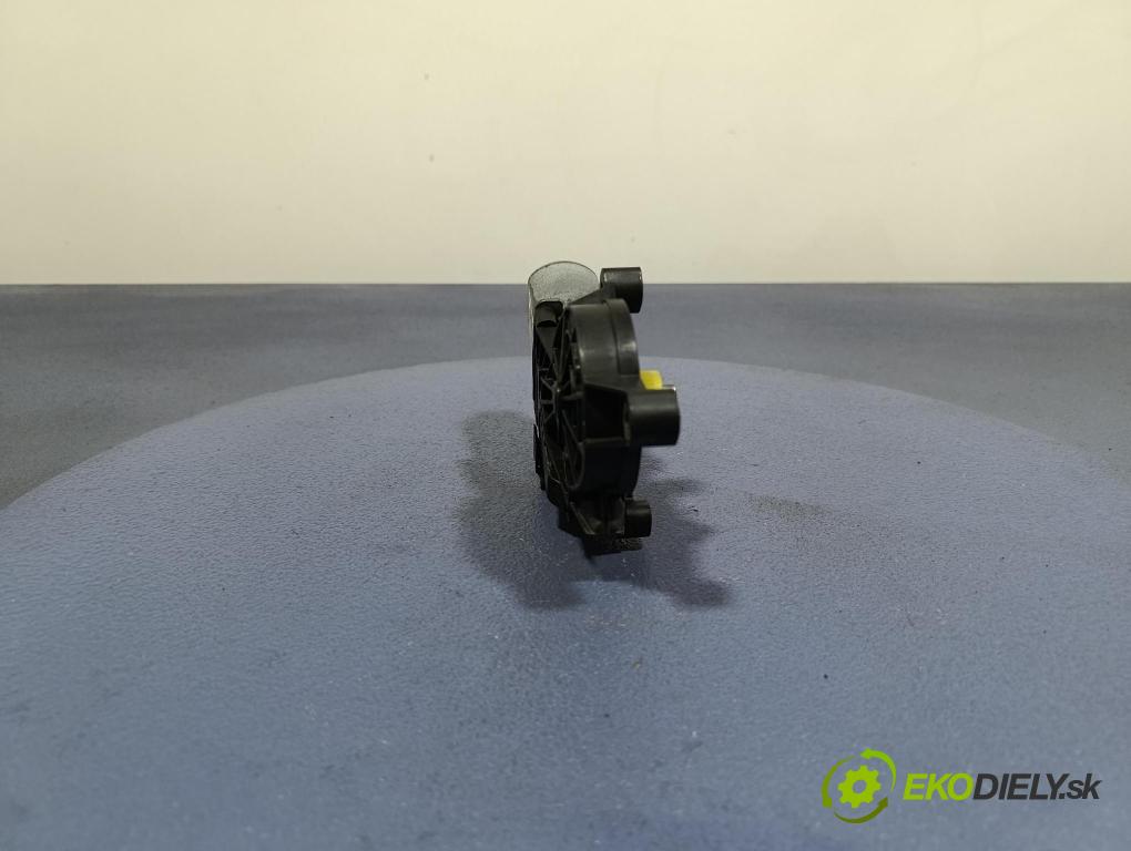 Skoda Fabia 2009 mechanizmus okna Okná: Predné v pravo: 6Q2959801E