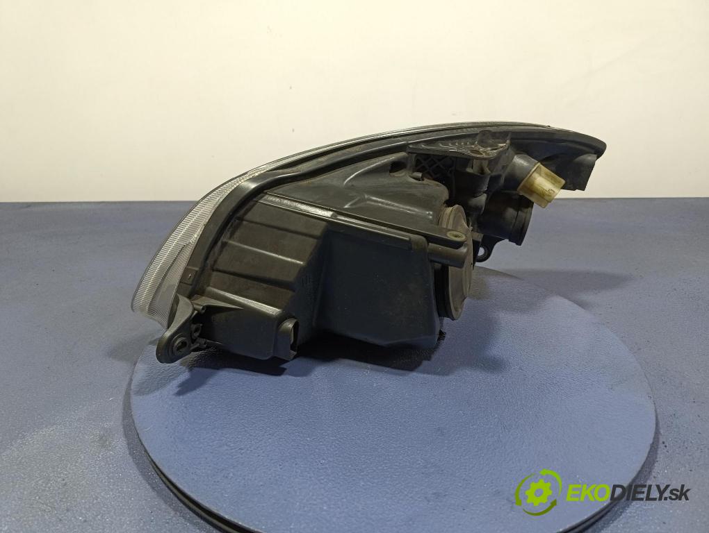 Skoda Fabia 2009 světlo v pravo: 247832-00