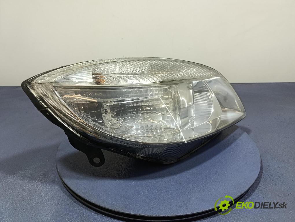 Skoda Fabia 2009 světlo v pravo: 247832-00