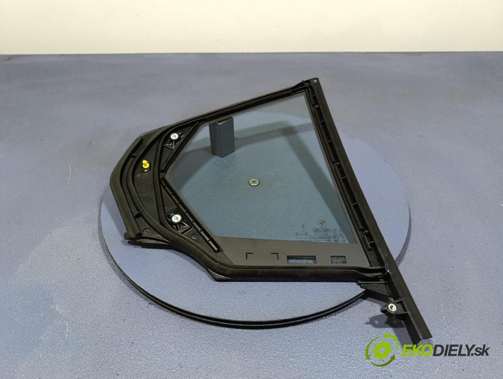 Bmw Seria 5 0 sklo dvere zad ľavé 5A058C7