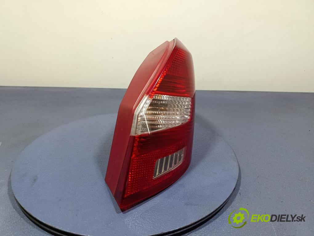 Skoda Fabia 2009 svetlo / reflektor zad Prava: Vonkajsia: 5J6945096