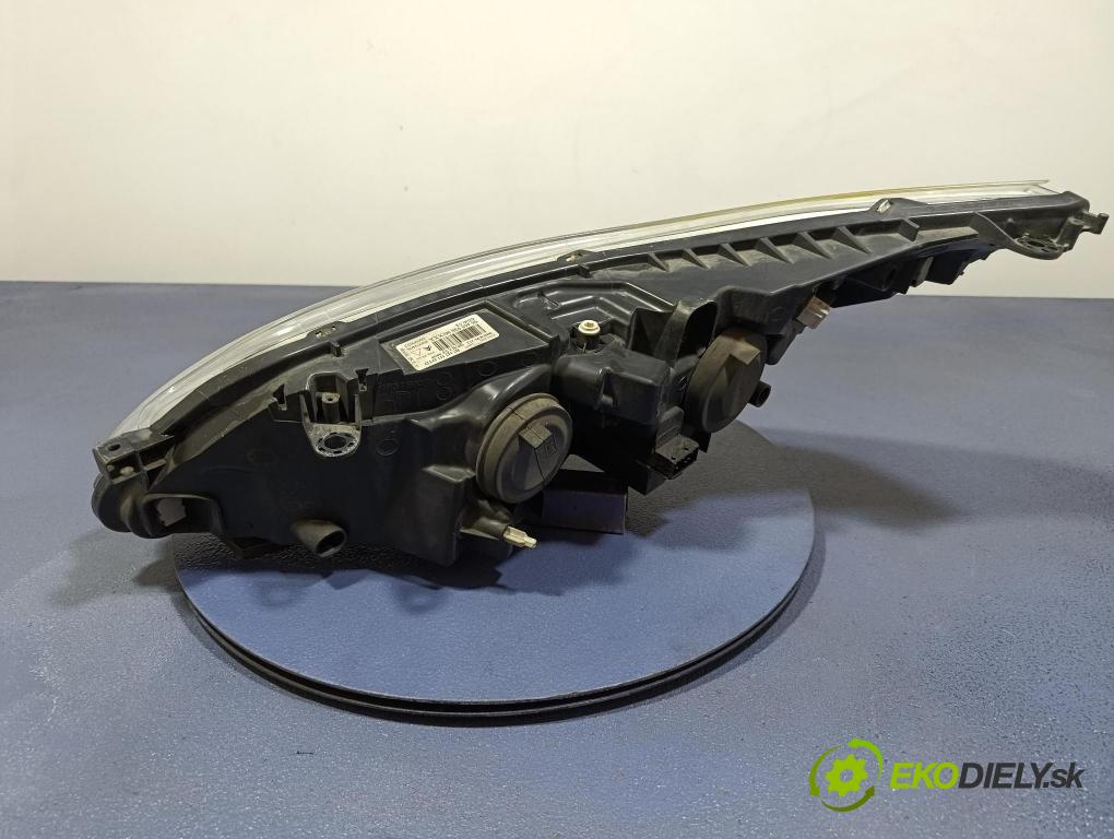 Citroen C4 2006 světlo v pravo: 9646893880