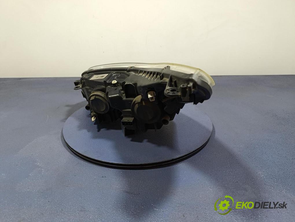 Citroen C4 2006 světlo v pravo: 9646893880