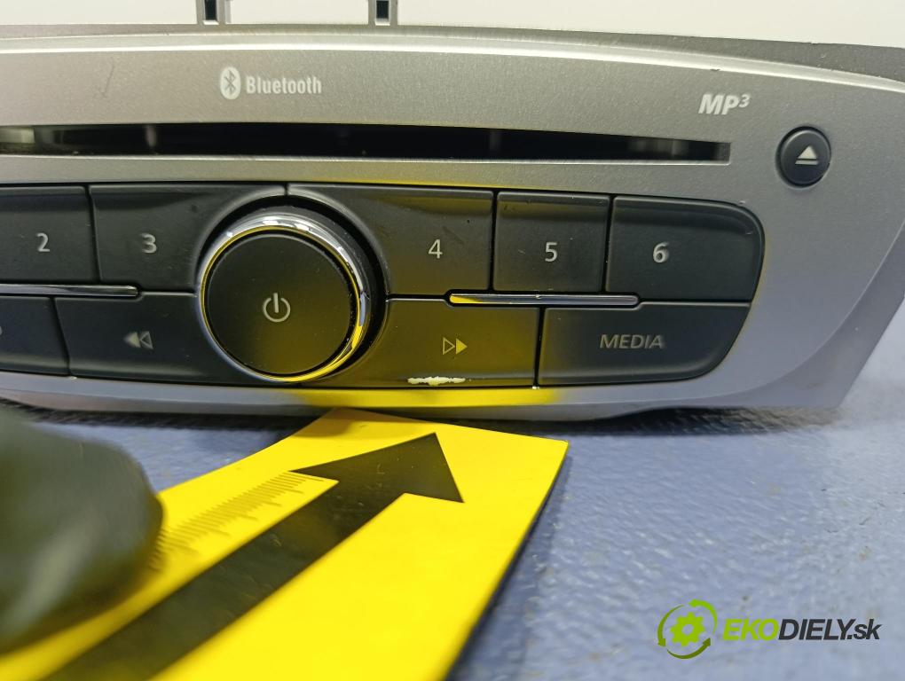 Renault Megane 2014 Radio I Navigácia: 281152506R