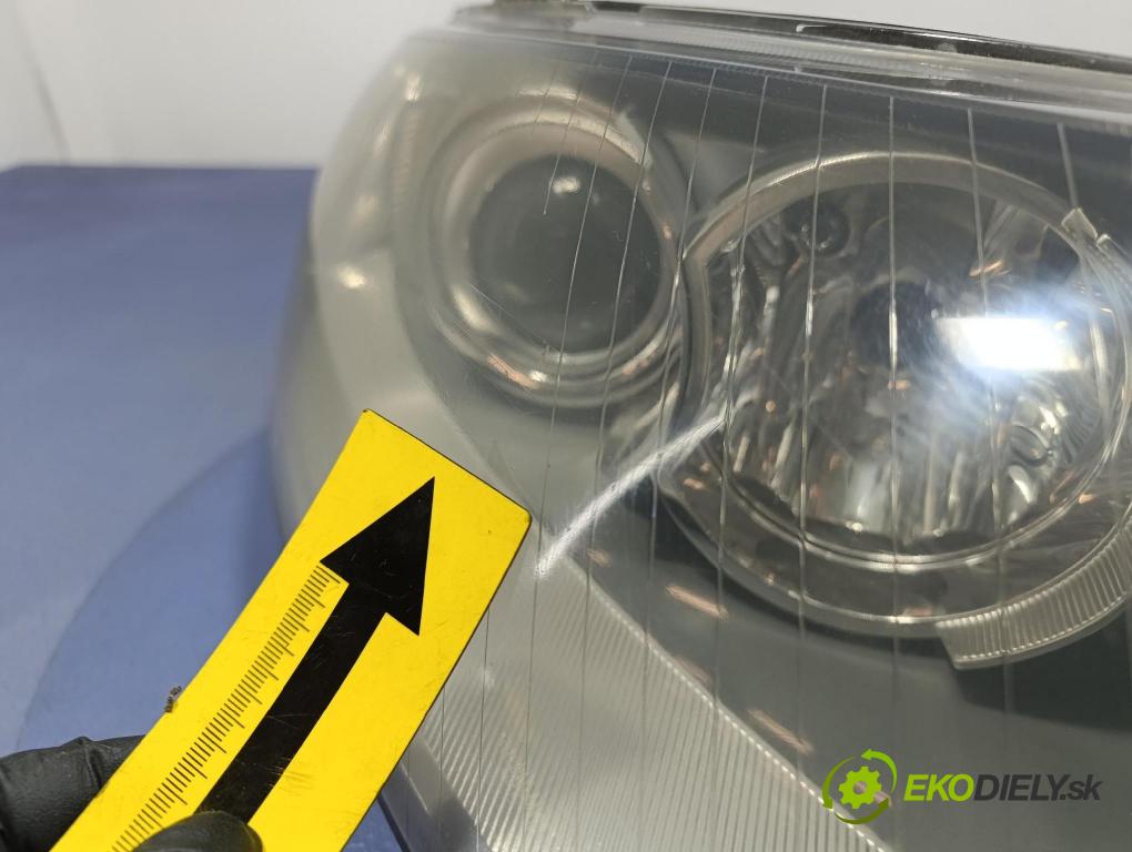 Audi A6 2005 Reflektor: v pravo: 