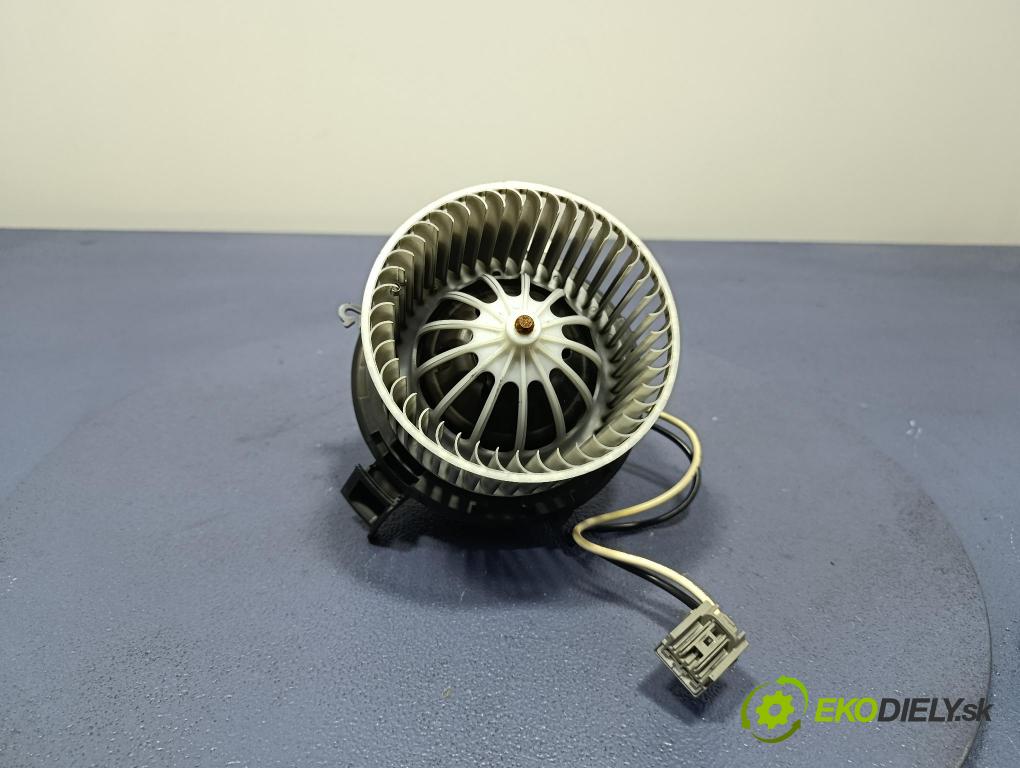 Opel Astra 2015 ventilátor Vzduch: 25020140