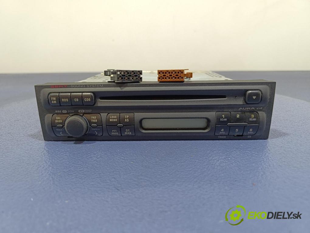 Seat Leon 2003 Radio I Navigácia: 1M0035186K