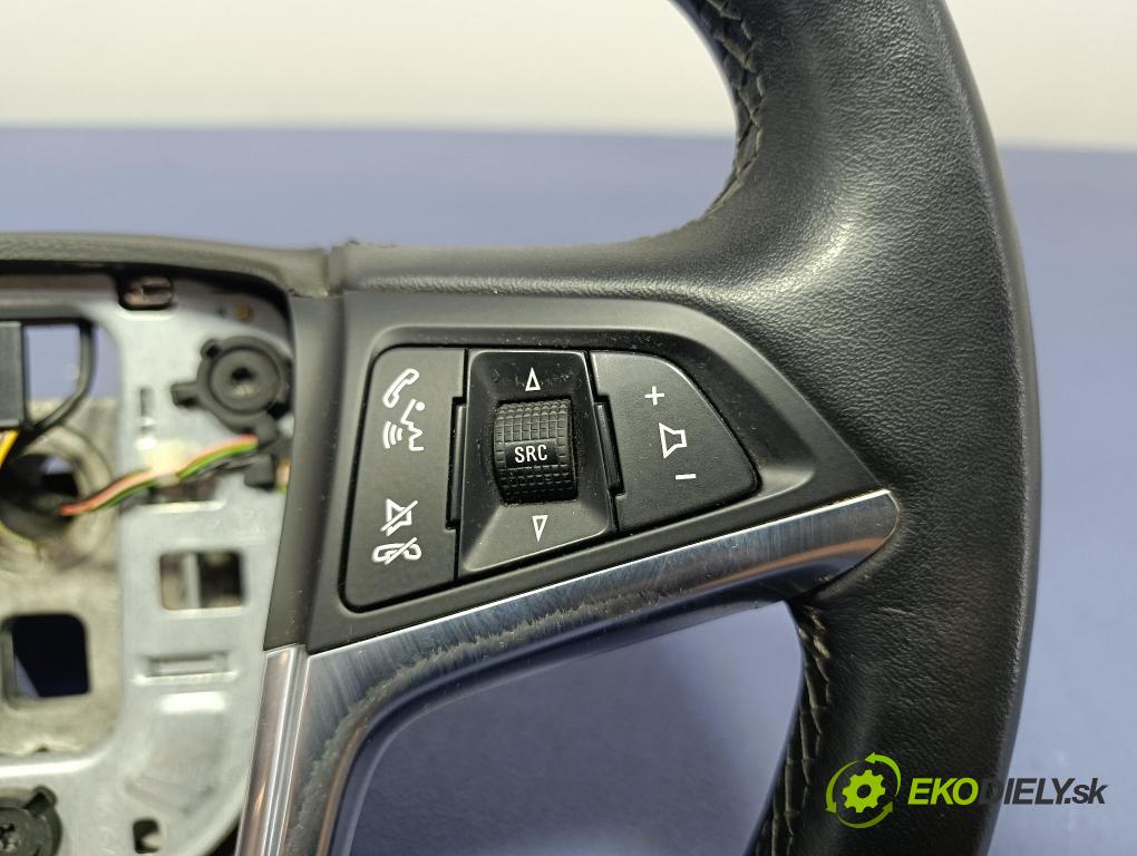 Opel Astra 2015 volant 13387036