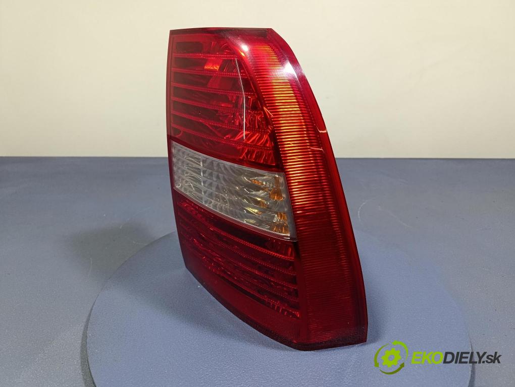 Kia Sportage 2008 svetlo / reflektor zad Prava: Vonkajsia: 92402-0Z0
