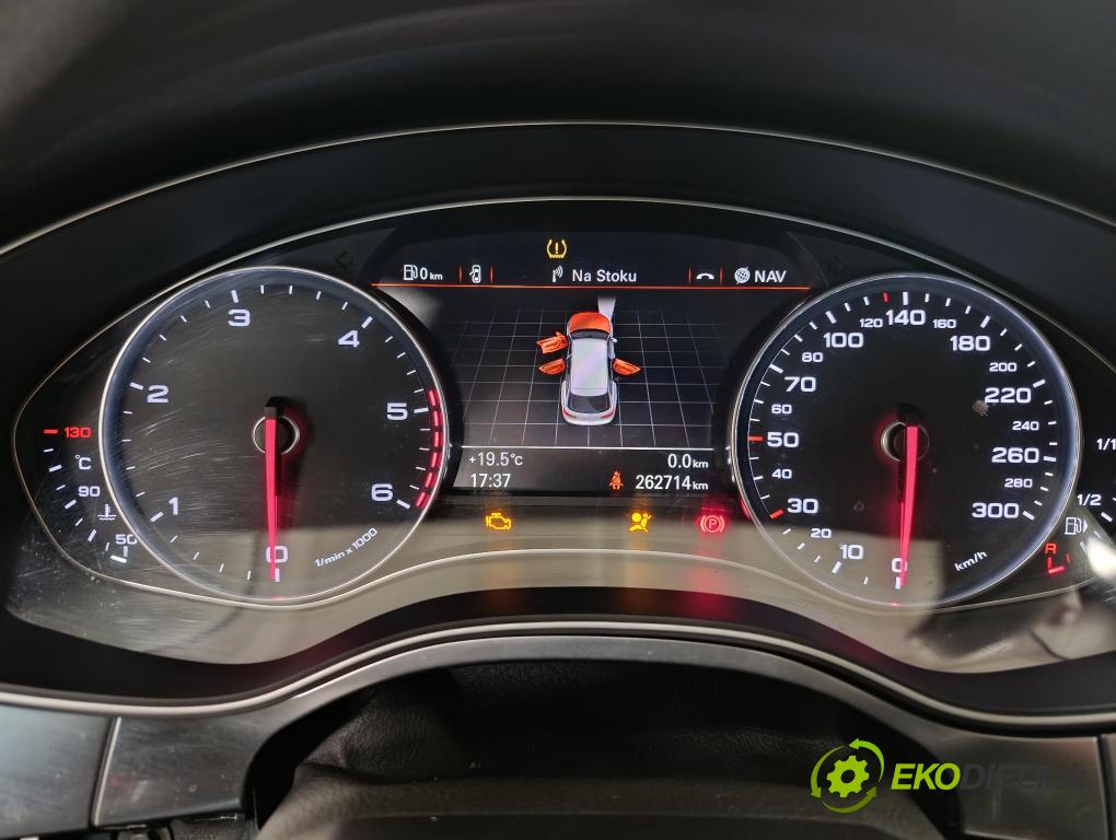 Audi A6 2014 Přístrojová deska 4G8920932S
