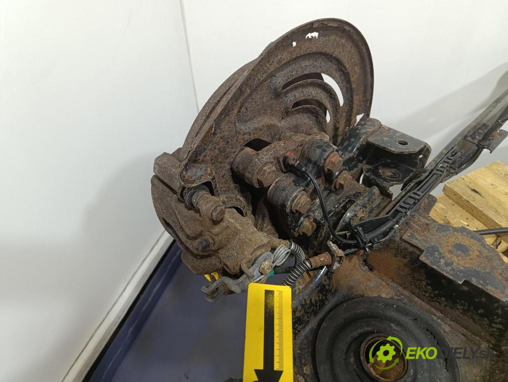Opel Vivaro 2012 výztuha Pozastavenia: Zad: 93863113