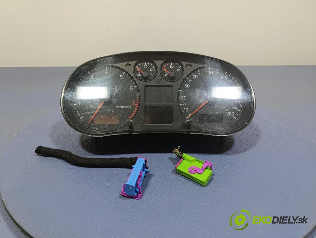 Audi A3 2003 Přístrojová deska 8L0920900L