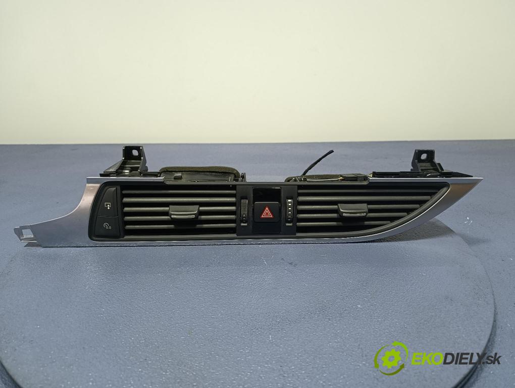 Audi A6 2014 Mřížky Proud vzduchu Vzduch: 9025900