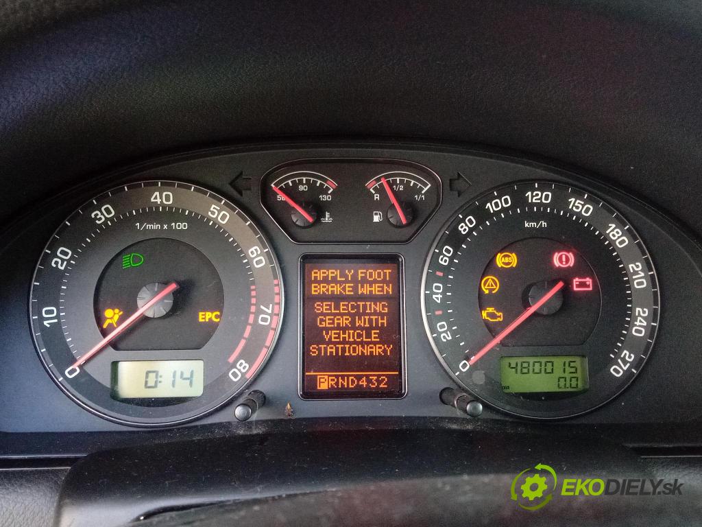 Skoda Superb 2003 Přístrojová deska 3U0920841C