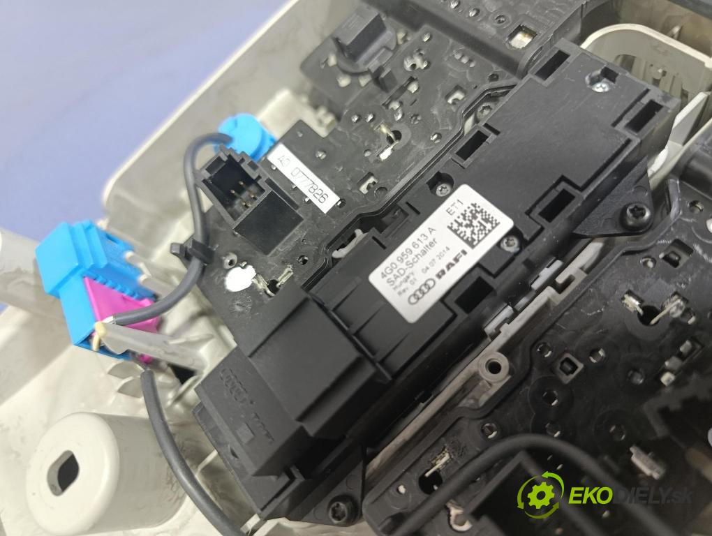 Audi A6 2014 Lampy Uvnitř 4G0947135H