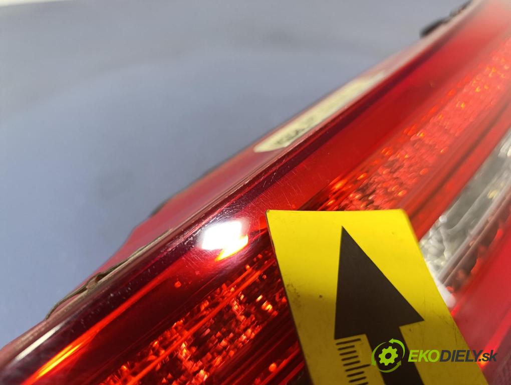 Audi A6 2014 světlo Zad: Práva: Uvnitř 4G9945094B