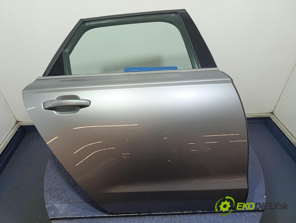 Audi A6 2014 dveře Zad: prave