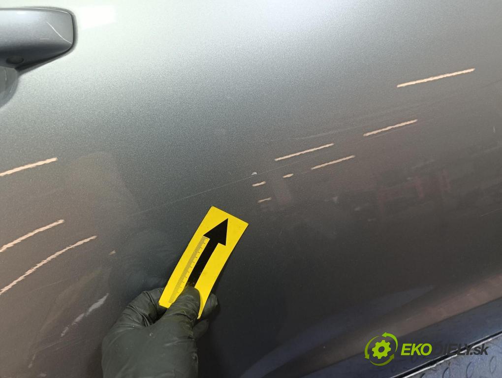 Audi A6 2014 dveře Zad: prave