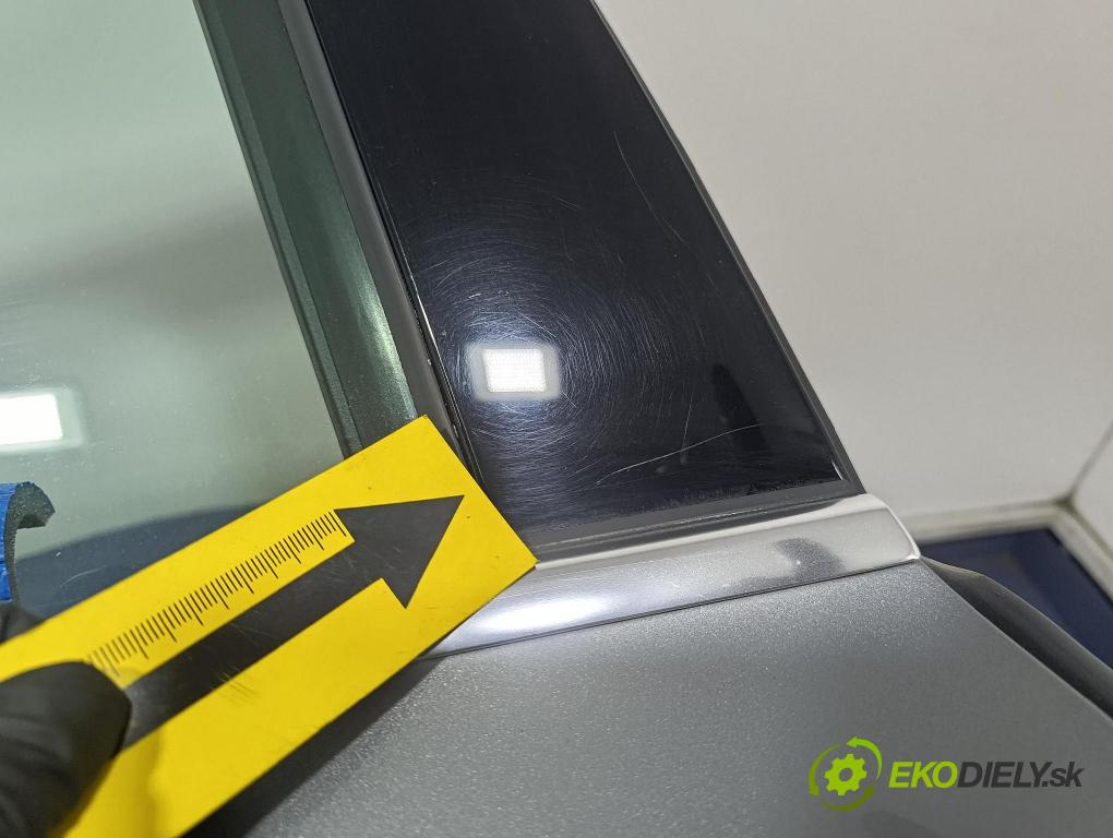 Audi A6 2014 dveře Zad: prave