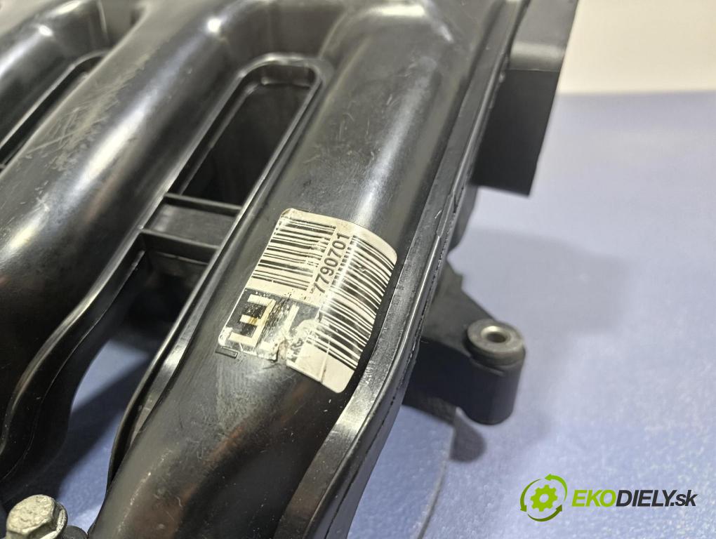 Bmw Seria 5 2000 potrubí Sání: 7790701
