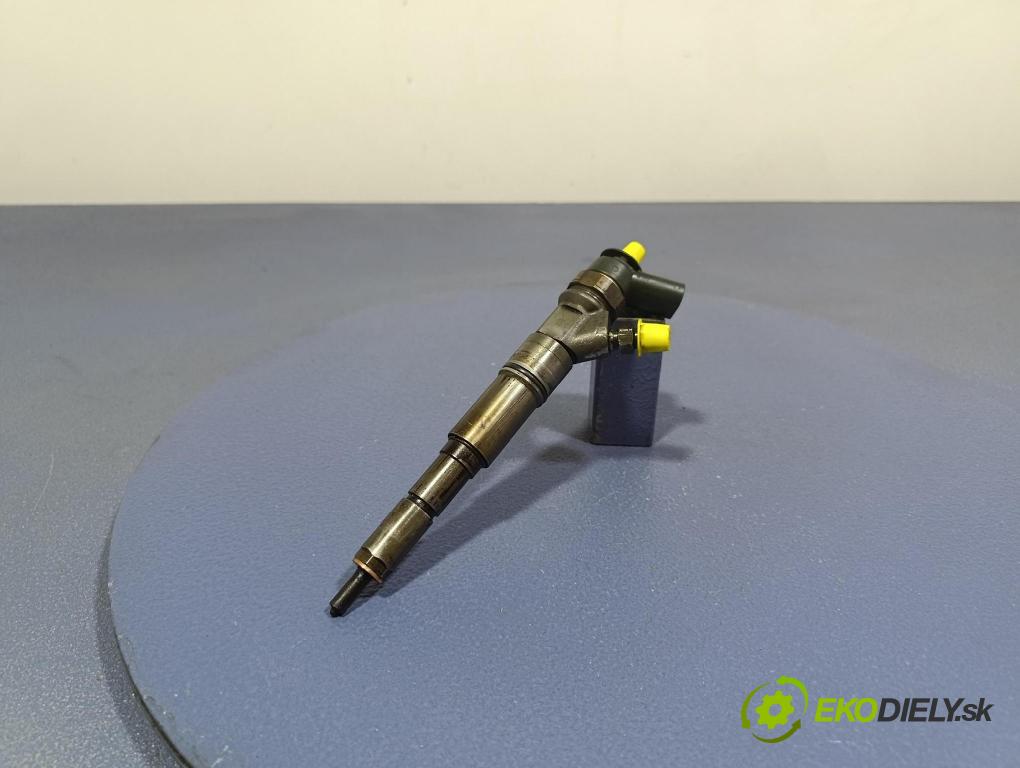 Bmw Seria 5 2000 vstřikovač 7793836