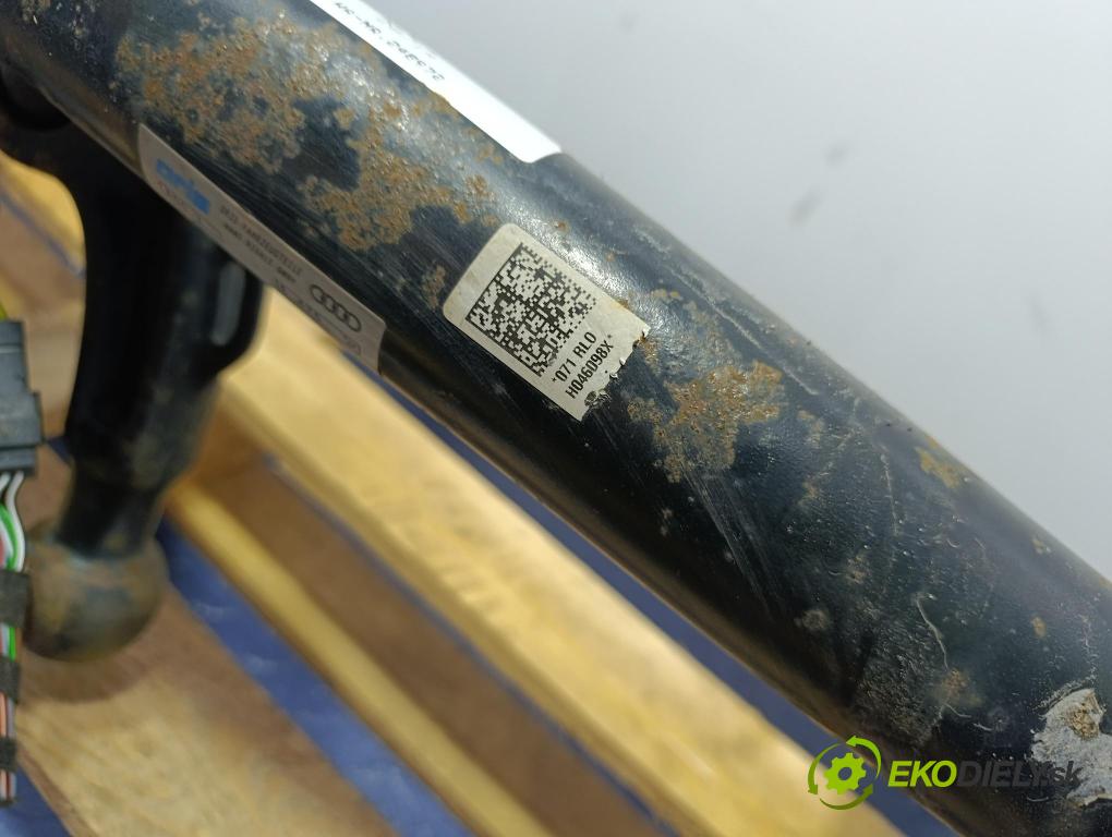 Audi A6 2014 oko Do Přívěsy 4G0800491Q