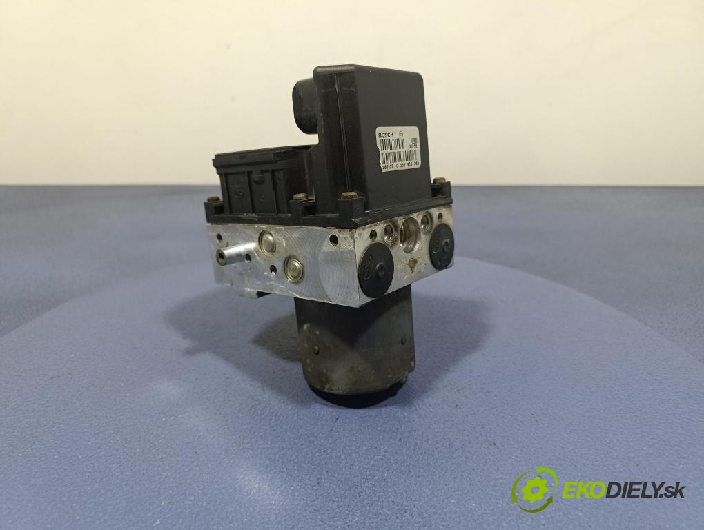 Skoda Superb 2003 čerpadlo ABS x 3U0614517B