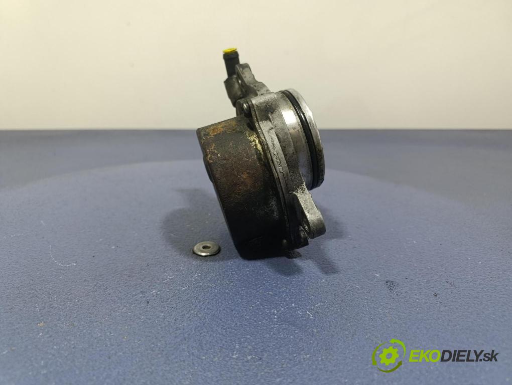 Bmw Seria 5 2000 čerpadlo vakuová 7795142